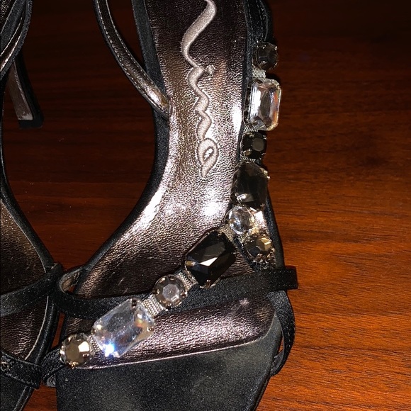 NINA black high heel with jewels - Picture 2 of 4